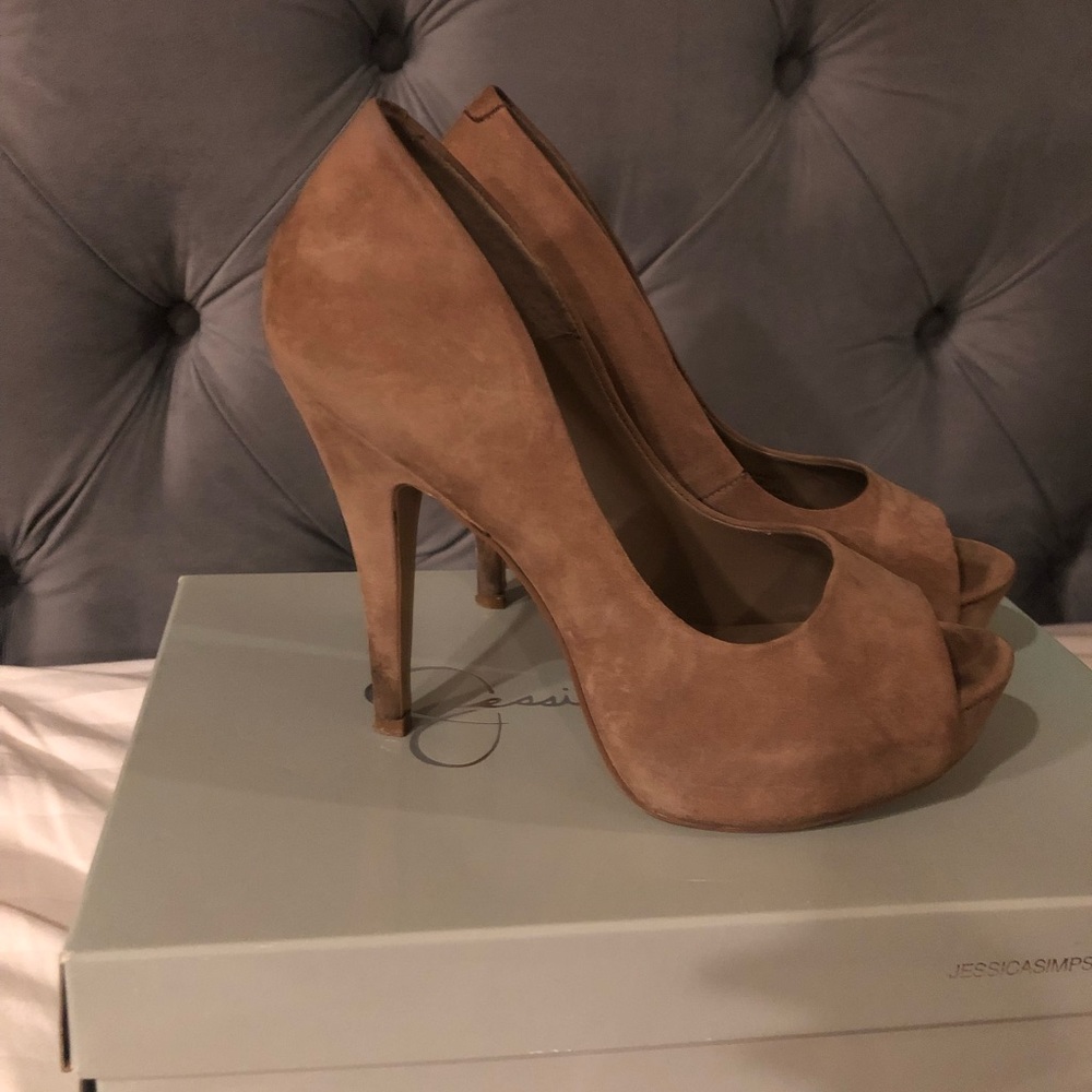 Jessica Simpson “nubuck” heels